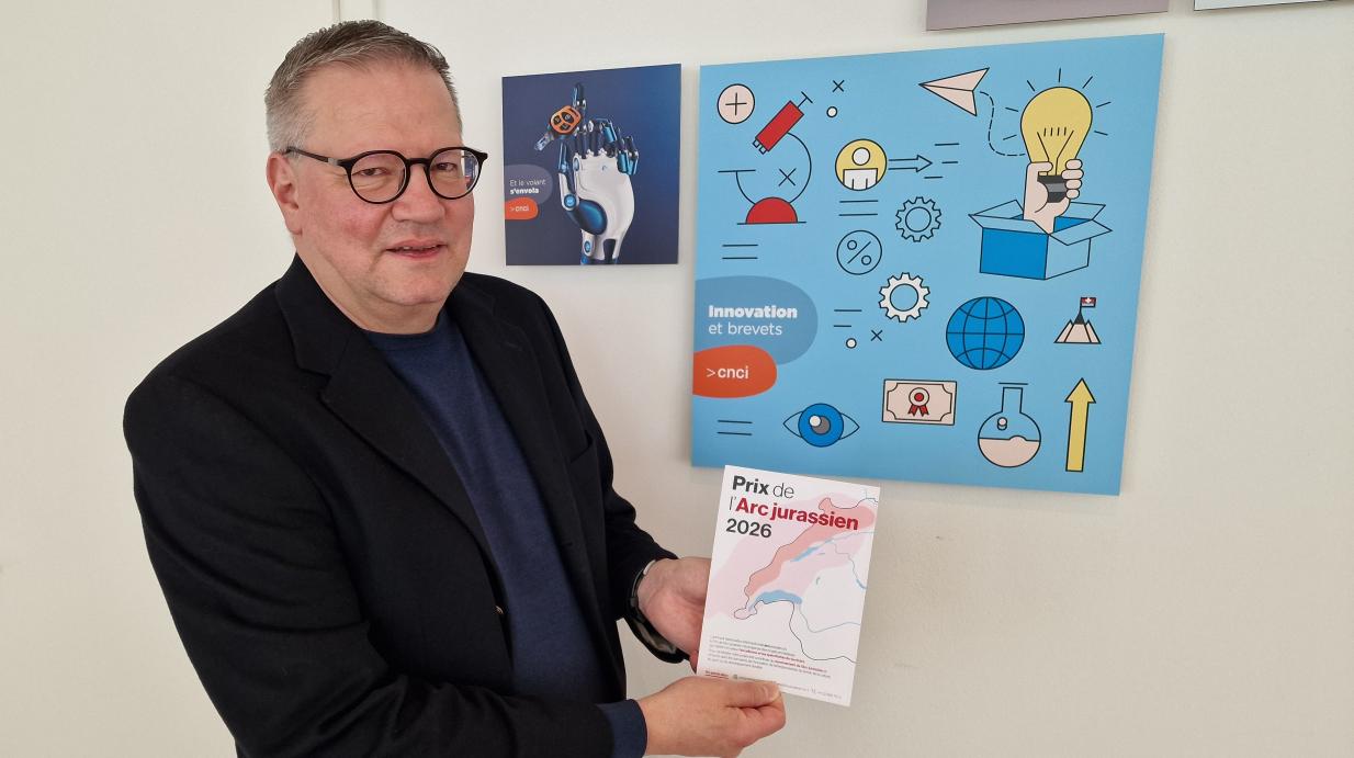 Florian Németi, membre du jury du Prix de l'Arc jurassien, encourage les Neuchâtelois à concourir en 2026
