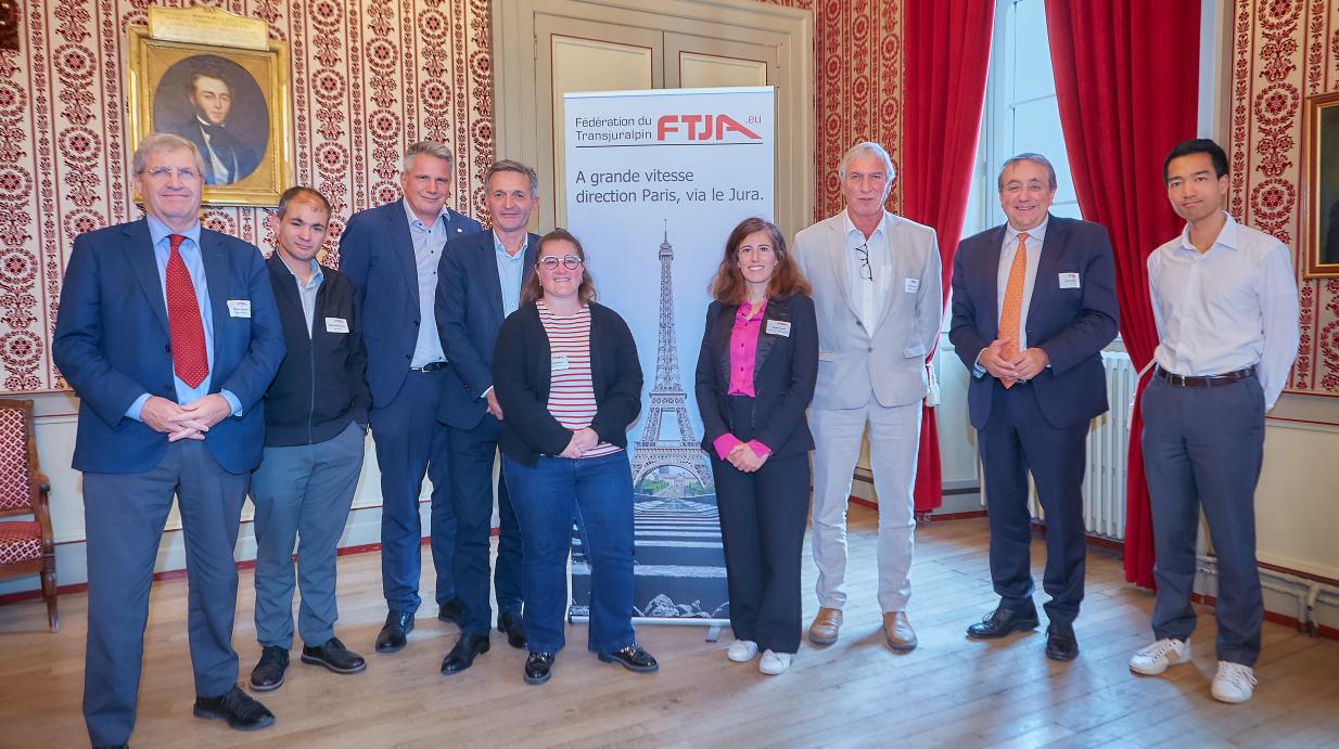 Paris–Lausanne et Paris–Neuchâtel : la FTJA trace ses voies