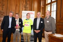 Samuel Pellissier chaleureusement remercié pour son initiative d'utilisation de la ligne du Franco-Suisse pour l'étape à Pontarlier du Tour de France